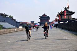 Cycle along Xi’an City Wall
