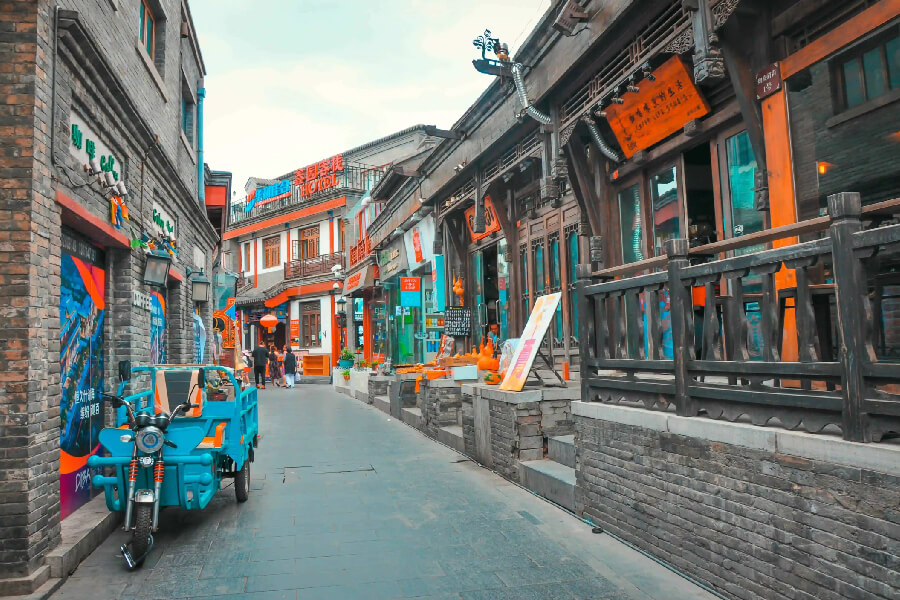 Hutongs - discover the features in Beijing with china 14 day itinerary