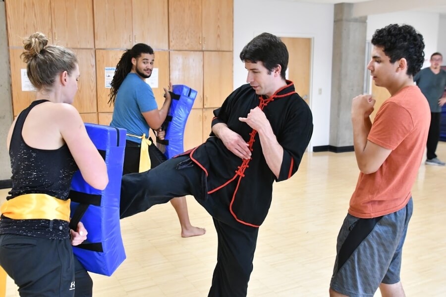 Kung Fu class for tourist in china local tour packages