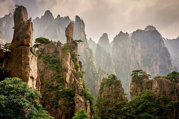 Mount Huangshan Adventure Tour – 4 Days