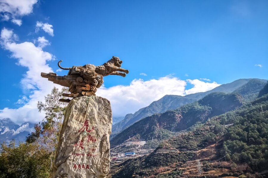 Tiger Leaping Gorge by best tour operators in china